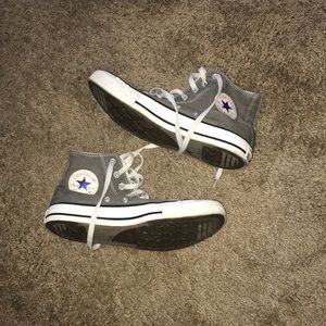 Gray High top Converse